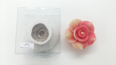 

Niral Industries Mirror Polished Silicone Candle Moulds