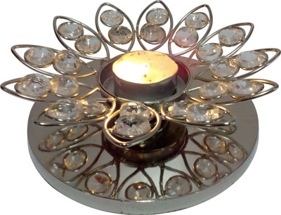 

Decor8 Iron 1 - Cup Candle Holder(Silver, Pack of 1)
