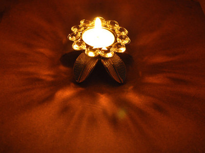 50% OFF on Lal Haveli Home Decor Votive Candle Crystal Tealight Holder(Silver, Pack of 1) 50% OFF on Lal Haveli Home Decor Votive Candle Crystal Tealight Holder(Silver, Pack of 1)