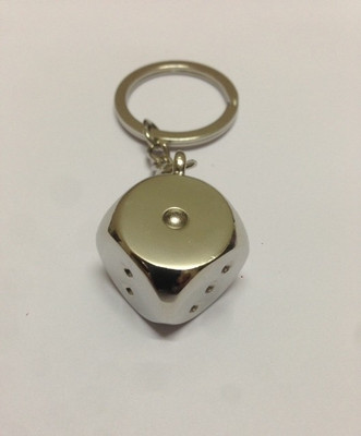 

Aura Full Metal Dice Key Chain(Silver)