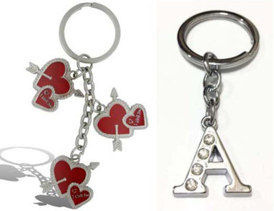

Rashi Traders Arrow 3 Heart + Alphabet A Key Chain(Silver)