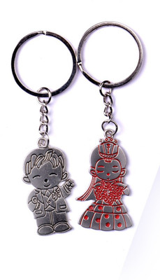 

CTW Cute Boy Girl Love Couple Valentine Pack Of 2 Keyring Key Chain(Silver)