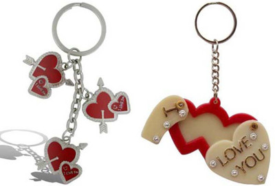 

Rashi Traders Arrow 3 Heart + Heart Frame Key Chain(Silver)
