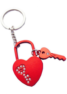 

CTW Love Heart Lock Up Couple Valentine Gift Key Chain(Red)