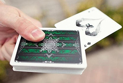 

Ellusionist Artifice Deck Performance Coated Playing(2Nd Edition)(White)
