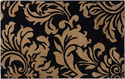 

Saral Home Black Polyester Carpet(120 cm X 180 cm)