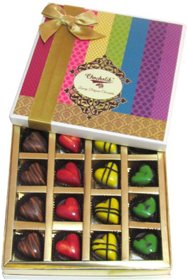 

Chocholik Striking Heart Box Belgium Chocolate Truffles(192 g)