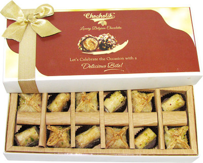 

Chocholik Delicious Turkish Almond Baklava Chocolate Fudges(170 g)