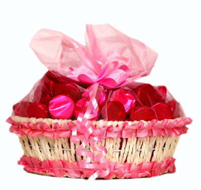 

Skylofts Fancy Pink Basket with 27pcs Chocolate Bars(230 g)