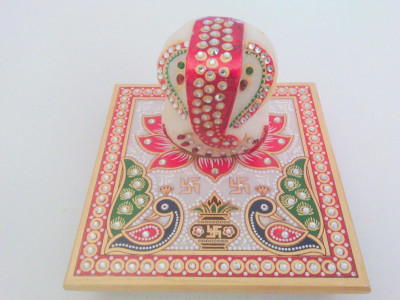 

Festive-Day Golden Marble All Purpose Chowki(Gold, Pack of 1)