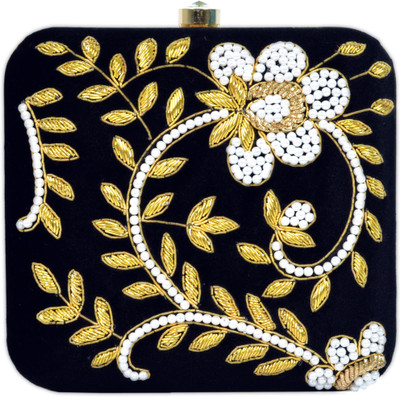 

Tooba Handicraft Party Black Clutch