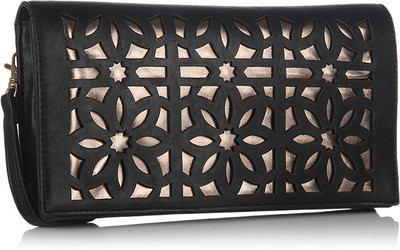 

Addons Casual Black Clutch