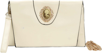 

Jolie Casual White Clutch
