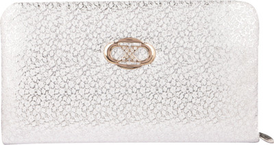 

Marie Casual Silver Clutch