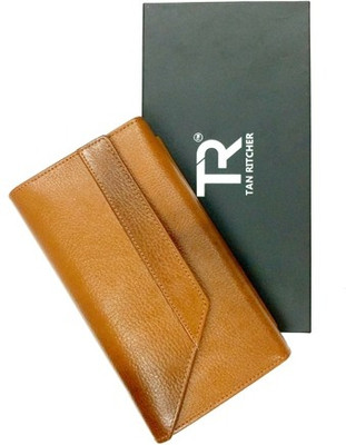 

Tan Ritcher Casual Beige Clutch