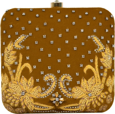 

Tooba Handicraft Party Green Clutch