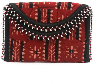 

Aditi Trends Casual Maroon Clutch