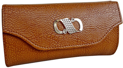 

Pellcaso Casual Brown, Tan Clutch