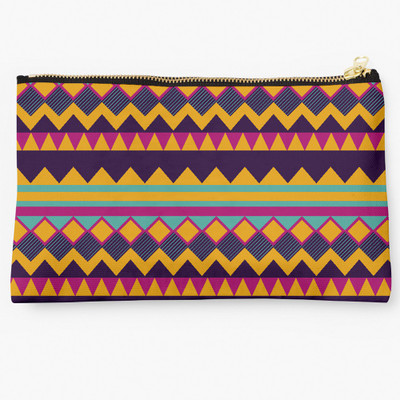 

Uptown18 Casual Green Clutch
