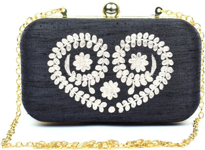 

Hepburnette Party Black Clutch
