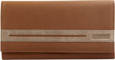 

abeeza Casual Multicolor Clutch