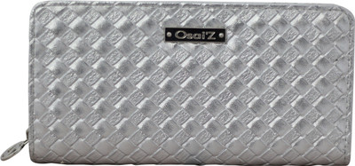 

Osaiz Casual Silver Clutch