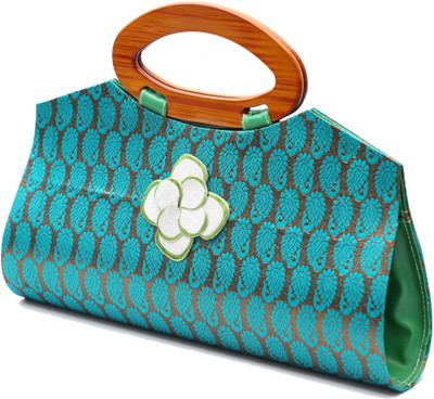 

Felicita Casual Green Clutch