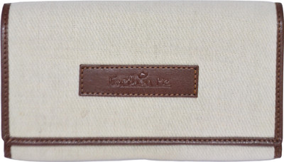 

Earthen Me Casual Brown, White Clutch