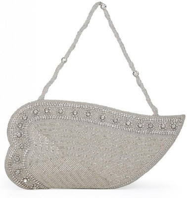 

Oleva Party White Clutch