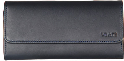 

Viari Formal Blue Clutch