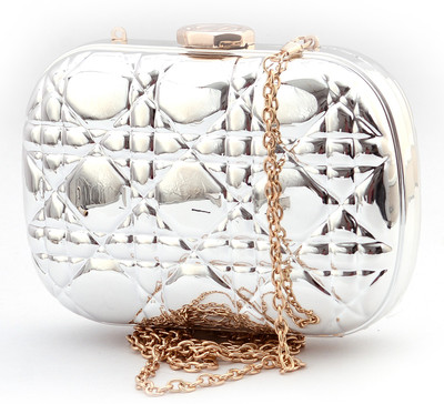 

Fashnopolism Party Silver Clutch