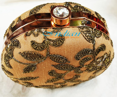 

The Indian Handicraft Store Party Beige Clutch