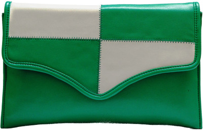 

Designish Casual Green Clutch