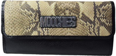 

Moochies Casual Black Clutch