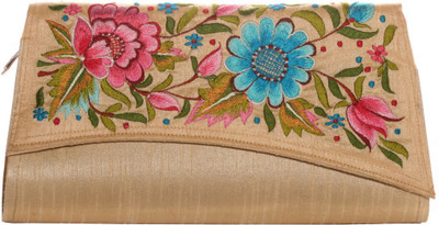 

Soulful Threads Party Beige Clutch