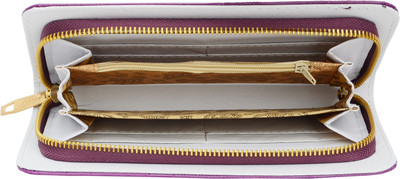 

Bagaholics Casual Purple Clutch