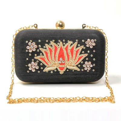 

Hepburnette Party Black Clutch