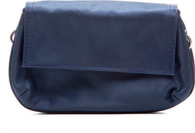 

Styles n More Casual Blue Clutch