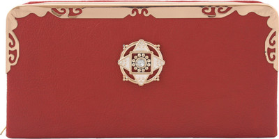 

MTE Party Red Clutch