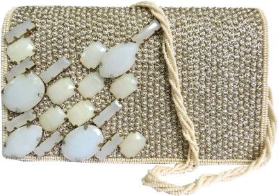 Kawaii Casual Beige Clutch