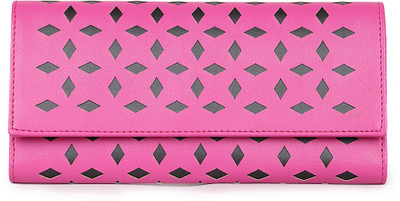 

Arfafashions Casual Pink Clutch