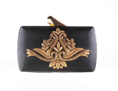 

PriyaRose Multicolor Clutch