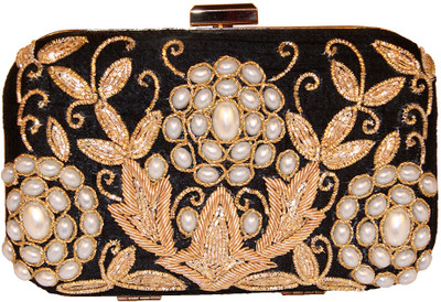 

Ruhmet Party Black Clutch