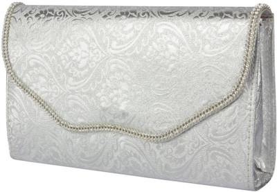 

Edgekart Casual Silver Clutch