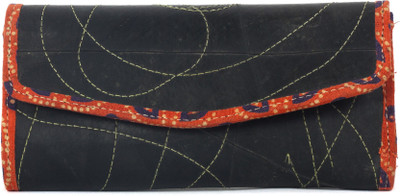 

Green The Gap Casual Multicolor Clutch
