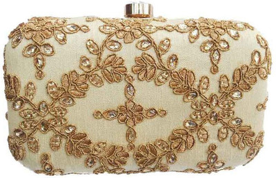 

The Indian Handicraft Store Party Beige Clutch