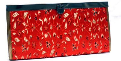 

Apex Party Red Clutch
