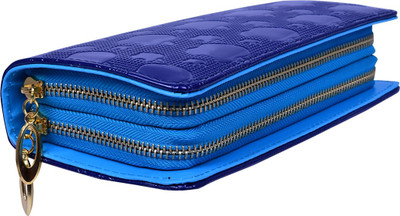 

Gorgeous Casual Blue Clutch