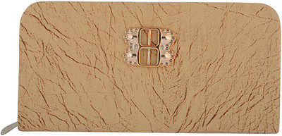 

UMA Casual Beige Clutch
