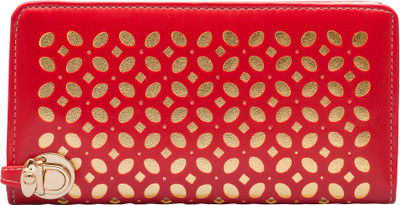 

Starz Casual Maroon Clutch